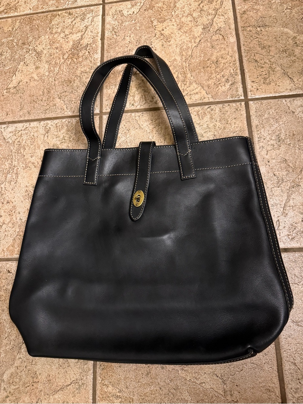 Fossil Black Leather Tote Bag with Contrast Stitching
